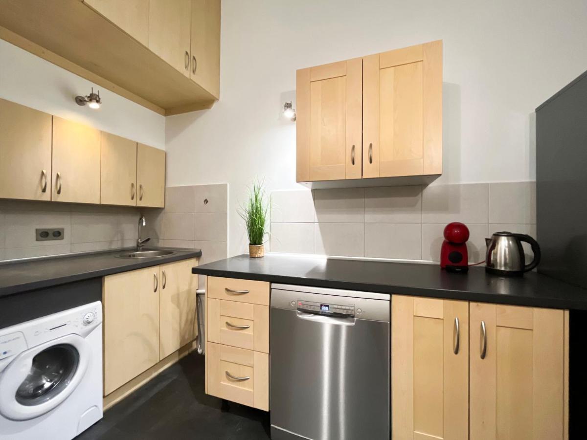 Heart Of Wroclaw - Spacious 3Rooms 75M2 As Home Apartamenty R243 ภายนอก รูปภาพ